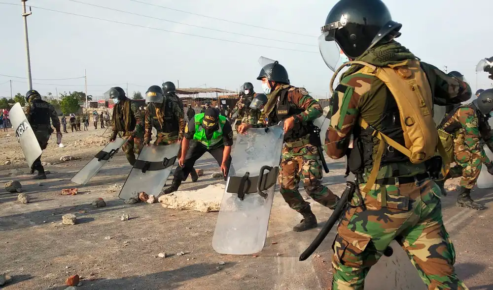 policias protestas ica foto urpi policias protestas ica foto urpi