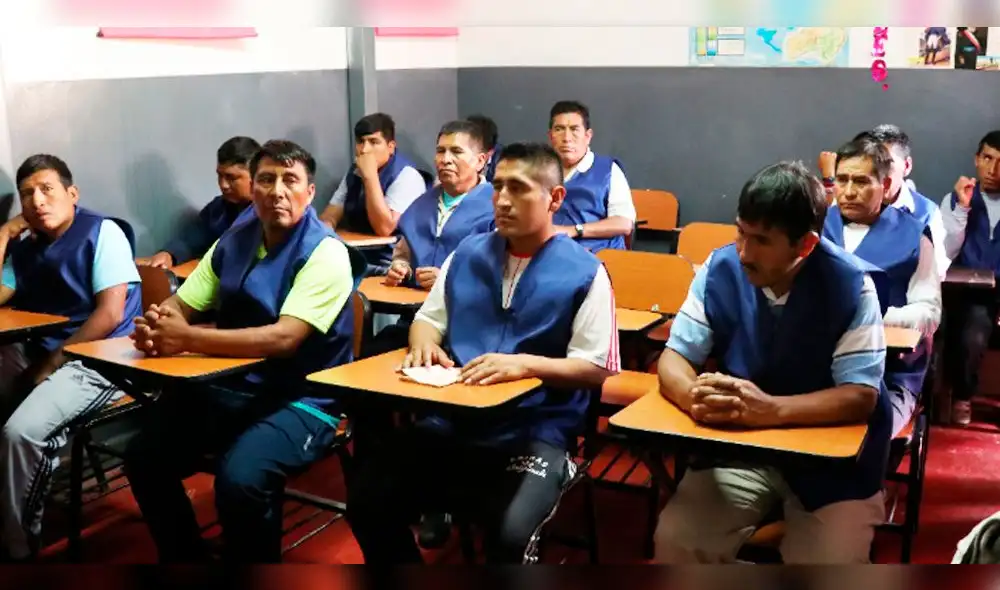 Internos de penal de Arequipa también dieron inicio a su año escolar