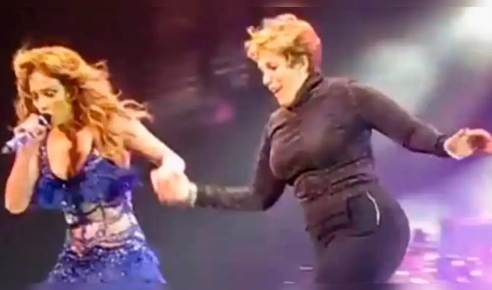 Jennifer Lopez celebra el Día de la Madre con emotivo saludo y fotos inéditas con su mamá