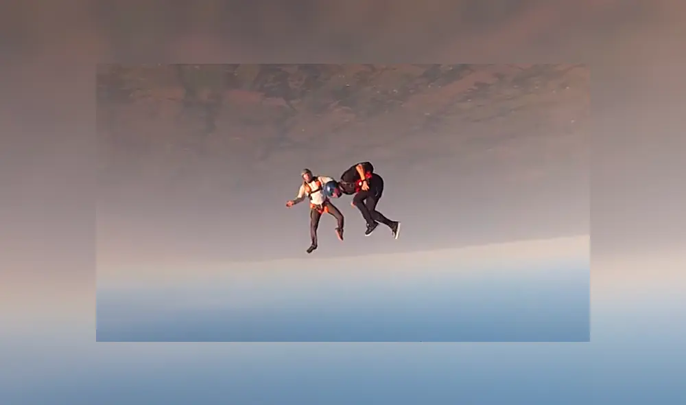 Desliza la imagen de Facebook para verlas todas.