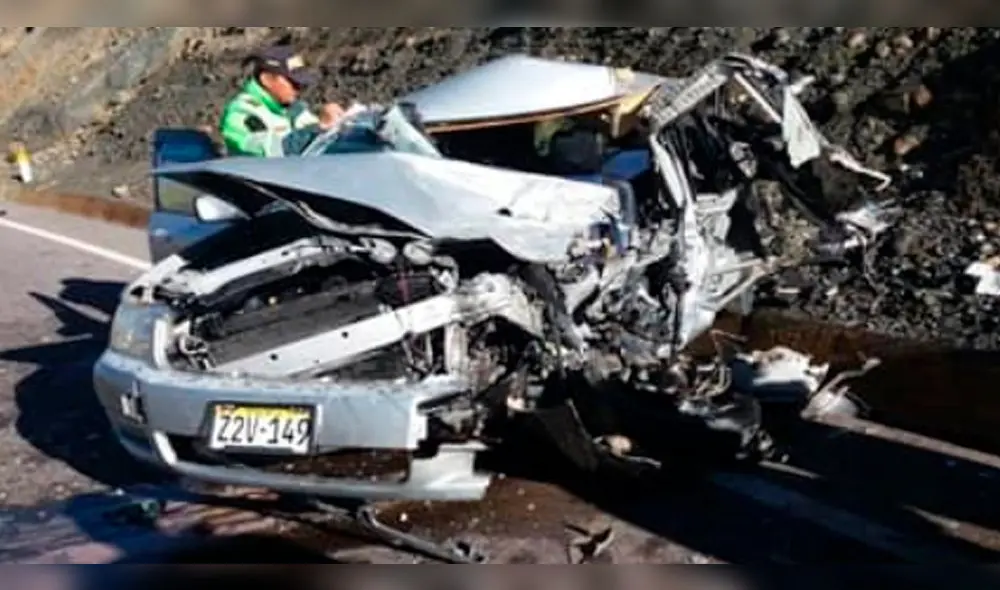 Trágico accidente en Cusco deja una persona muerta y varios pasajeros heridos. Trágico accidente en Cusco deja una persona muerta y varios pasajeros heridos.