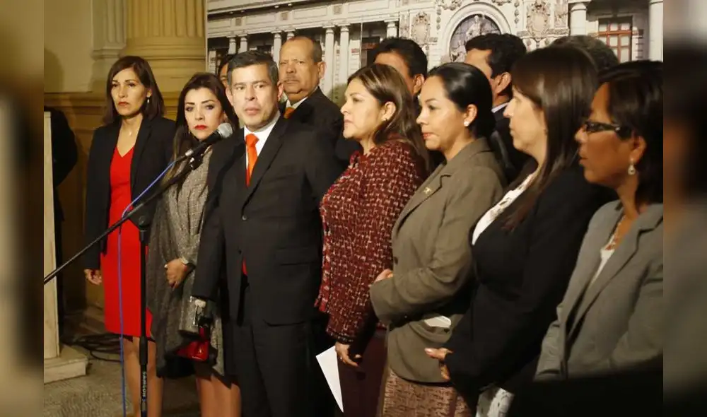 Fujimorismo apoyará moción de vacancia contra PPK