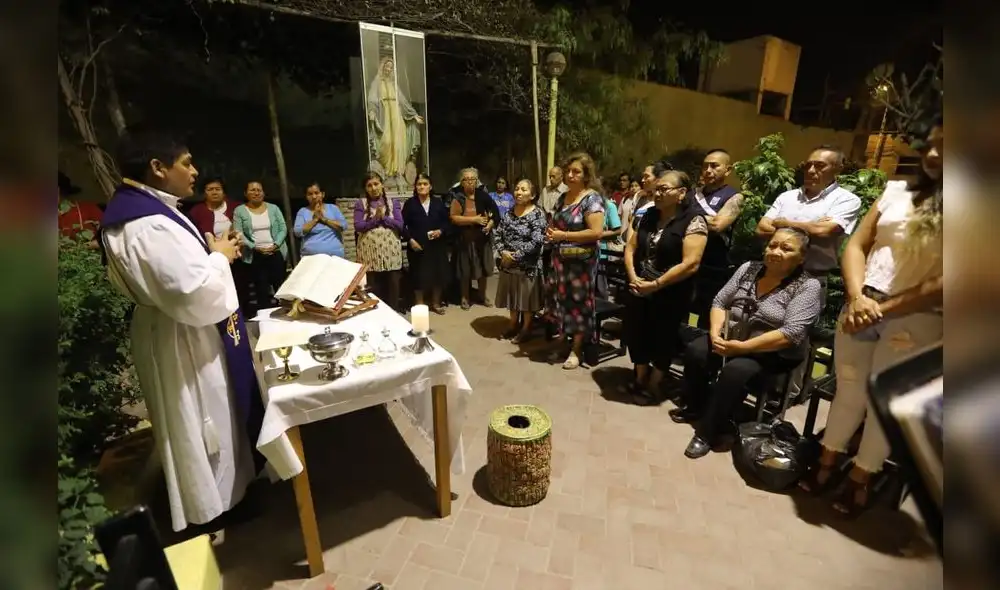 Realizan misa por salud de primer paciente grave por coronavirus en Perú. Foto: Jorge Cerdán Realizan misa por salud de primer paciente grave por coronavirus en Perú. Foto: Jorge Cerdán