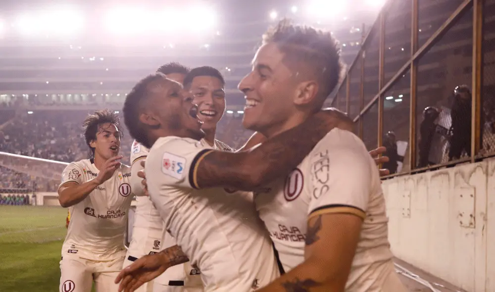 Alberto Quintero, Alejandro Hohberg y Anthony Osorio en capilla para el clásico peruano. Alberto Quintero, Alejandro Hohberg y Anthony Osorio en capilla para el clásico peruano.