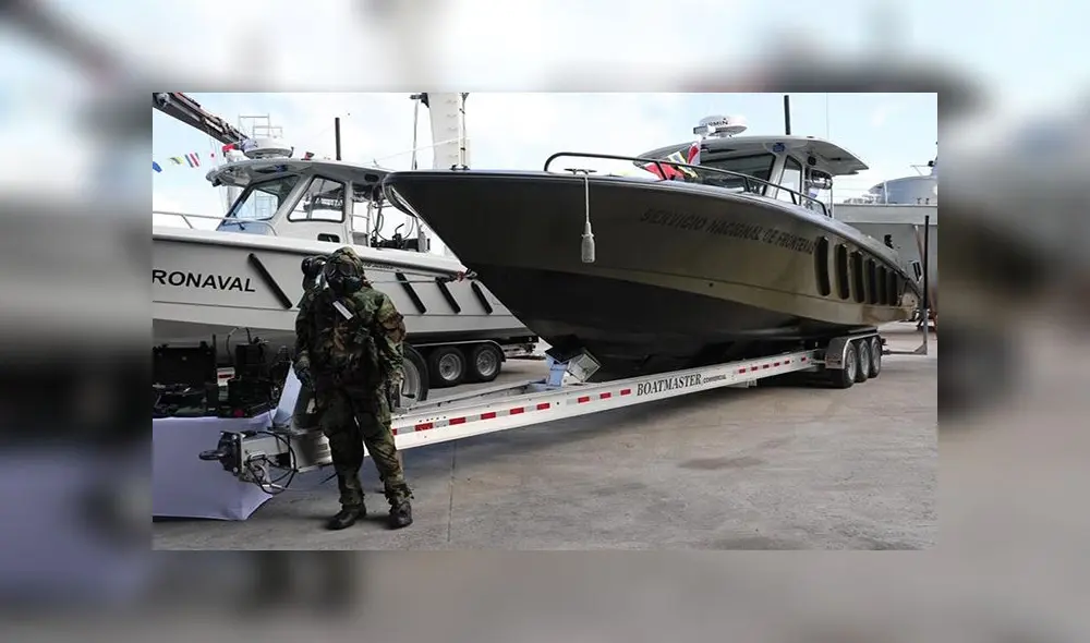 Estados Unidos, el mayor consumidor de cocaína del mundo, entregó este viernes equipos tácticos a Panamá para luchar contra el narcotráfico. Foto: EFE