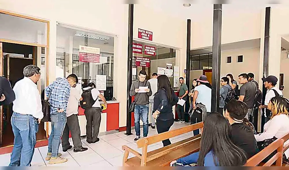 CORTE SUPERIOR DE JUSTICIA DE AREQUIPA.
LITIGANTES Y TRAMITADORES CORTE SUPERIOR DE JUSTICIA DE AREQUIPA.
LITIGANTES Y TRAMITADORES