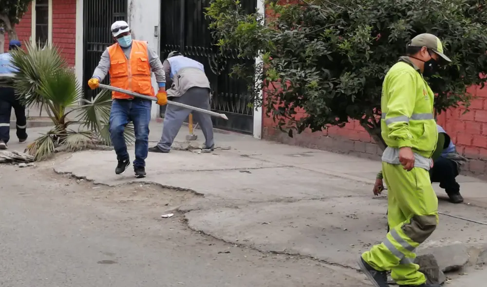 Las subgerencias de Obras y Mantenimiento del Ornato, y de Limpieza, Parques y Jardines ayudaron a remover el concreto que afectaba el área verde. (Foto: Municipalidad de Surco)