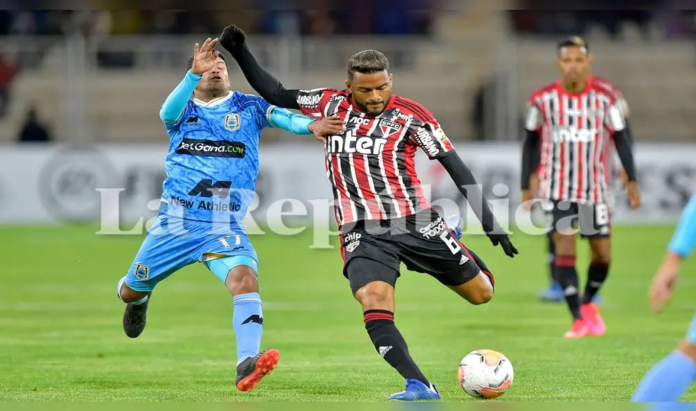 Sao Paulo dominó el primer tiempo. Sao Paulo dominó el primer tiempo.