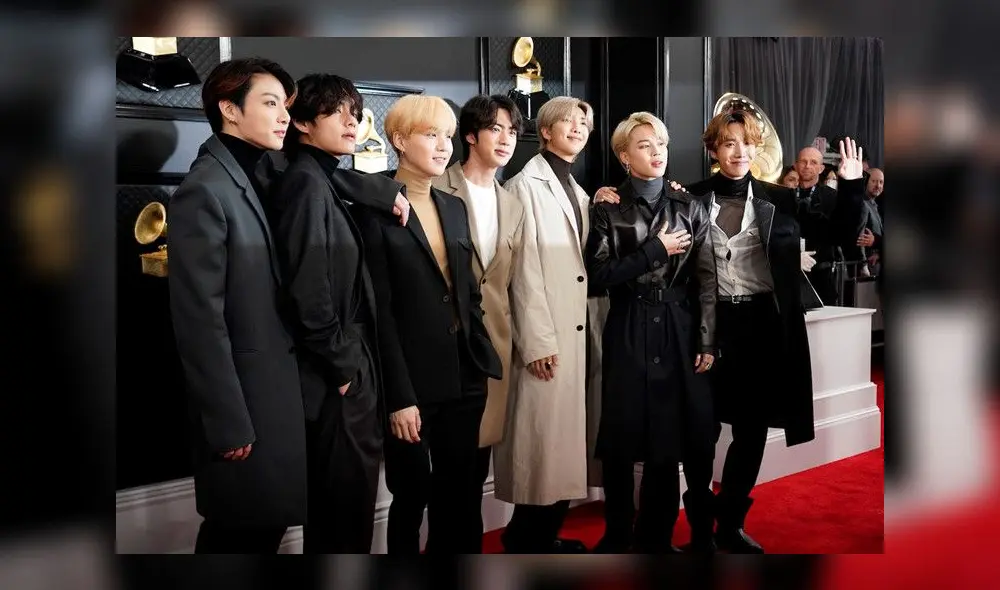 BTS enloquece a presentador segundos antes del show en vivo de los Grammy 2020.