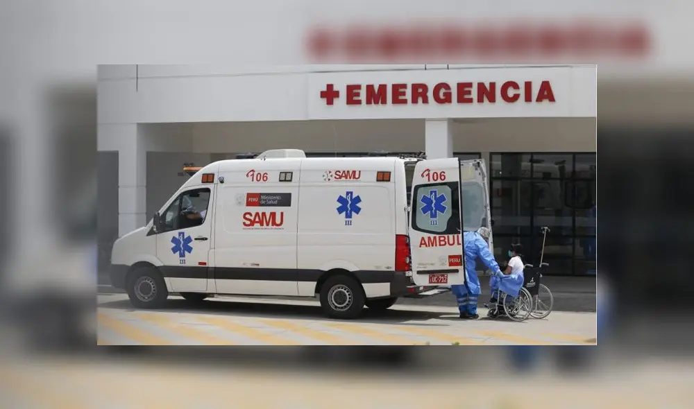 Menor fue trasladada luego ser atendida en el hospital de Vitarte por presentar problemas respiratorios. (Foto: Flavio Matos / La República) Menor fue trasladada luego ser atendida en el hospital de Vitarte por presentar problemas respiratorios. (Foto: Flavio Matos / La República)