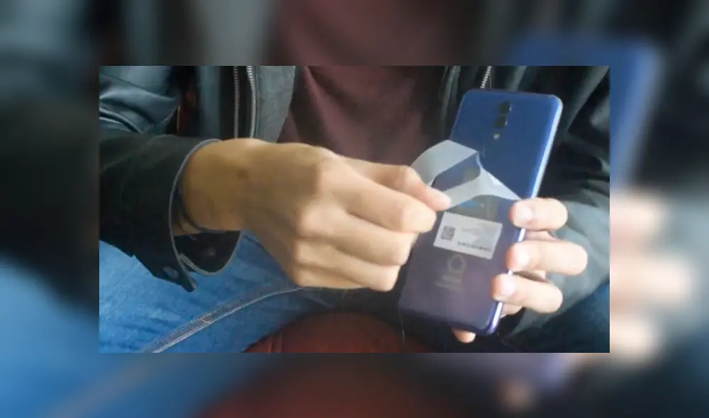 El Alcatel 3 cuenta con un atractivo diseño.