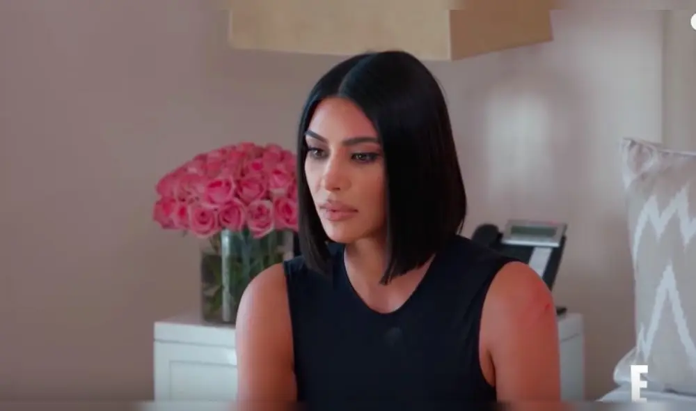 Kim Kardashian y su hermana mayor protagonizaron una acalorada discusión durante el estreno de la temporada 18 de su reality. (Foto: Captura)