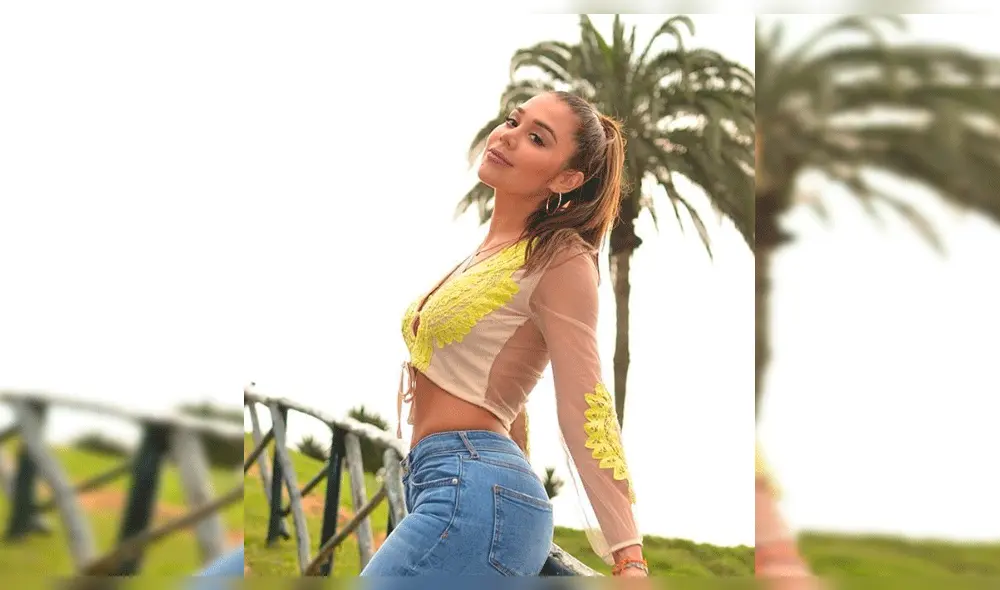 Alexandra Méndez dejó poco a la imaginación con atrevido 'selfie' en el baño