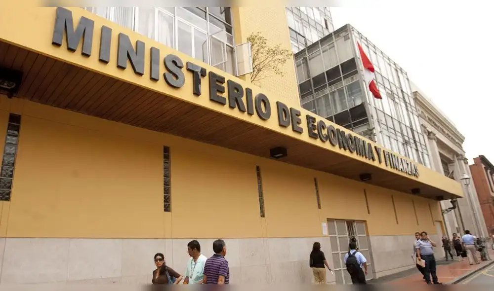 MEF reglamenta norma para prevenir la evasión y elusión fiscal