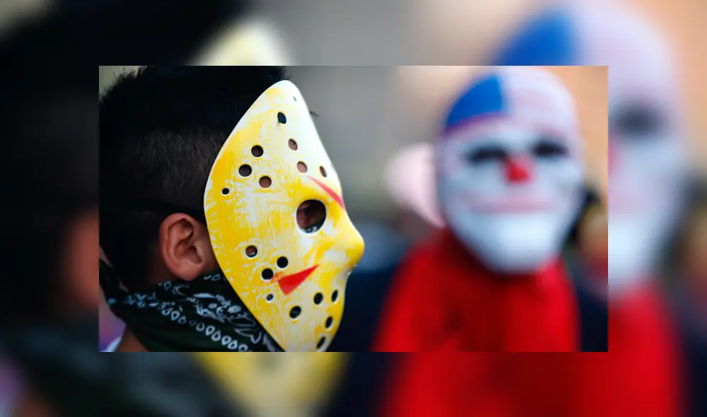 Los chilenos salieron a protestar de una forma peculiar por Halloween. Los chilenos salieron a protestar de una forma peculiar por Halloween.
