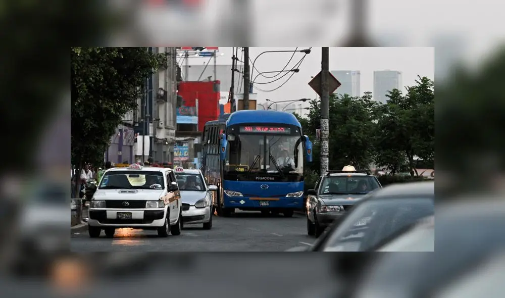 Medida busca aliviar congestión vehicular en corredores viales. (Foto: La República)