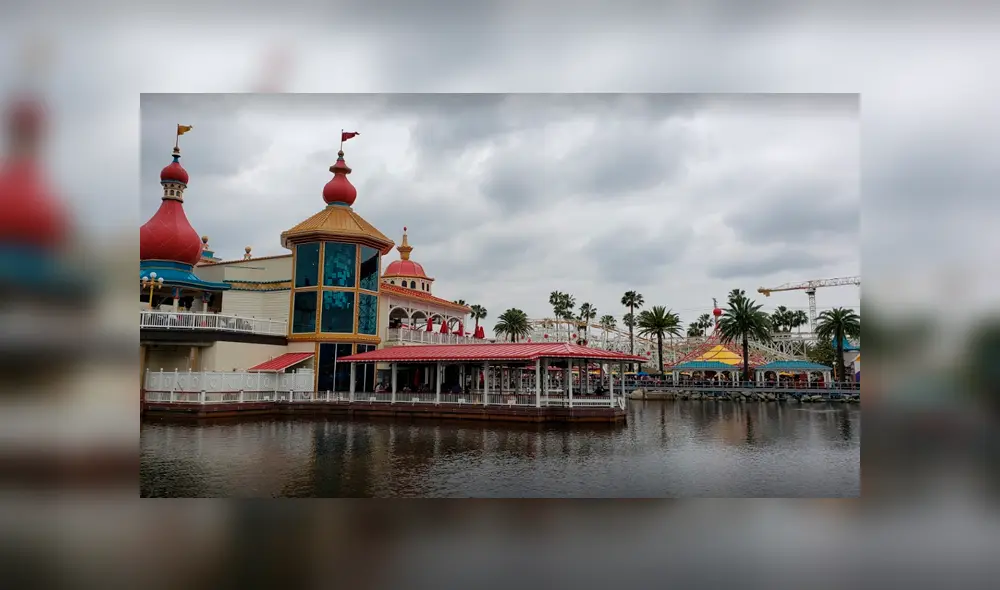 Joven recorre el mágico parque de Disneyland con Google Maps y hace increíble hallazgo que le recuerda a su niñez. Joven recorre el mágico parque de Disneyland con Google Maps y hace increíble hallazgo que le recuerda a su niñez.