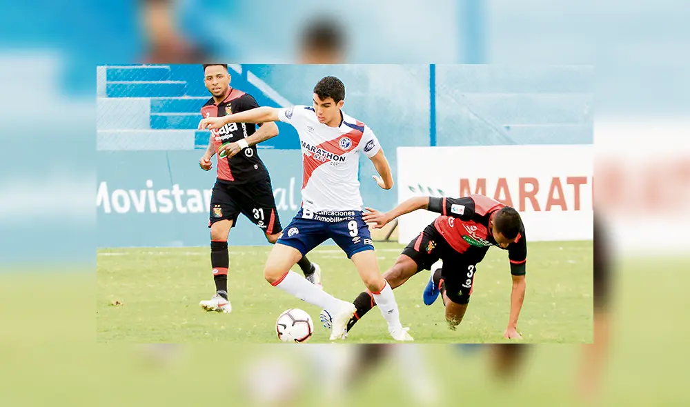 Los jugadores decidieron no entrenar hasta que la directiva les pague todo lo que se les debe (dos meses al plantel y tres meses al comando técnico y otros empleados del club). Los jugadores decidieron no entrenar hasta que la directiva les pague todo lo que se les debe (dos meses al plantel y tres meses al comando técnico y otros empleados del club).