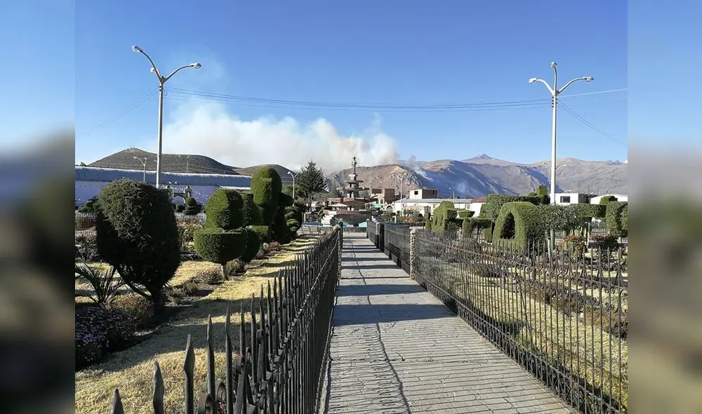 Arequipa: Incendio en Castilla se dividió en tres partes [FOTOS]