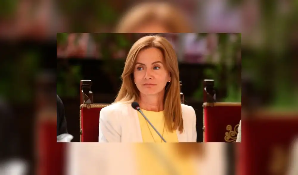 Marilú Martens: "La homosexualidad no se enseña, lo que sí se aprende es la homofobia" Marilú Martens: "La homosexualidad no se enseña, lo que sí se aprende es la homofobia"