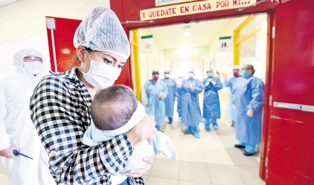 mujer hijo bebé niño hospital del niño coronavirus peru mujer hijo bebé niño hospital del niño coronavirus peru