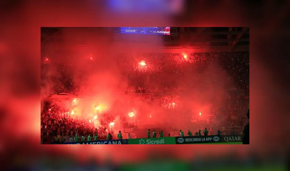 Junior vs Atlético Paranaense: así fue el recibimiento de los hinchas al 'Tiburón' [VIDEO]