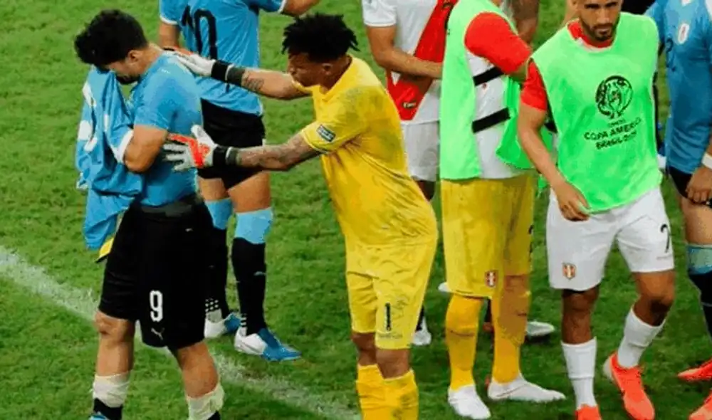 El 'Pistolero' terminó desconsolado tras su fallo, pero Gallese se acercó a darle palabras de ánimo. El 'Pistolero' terminó desconsolado tras su fallo, pero Gallese se acercó a darle palabras de ánimo.