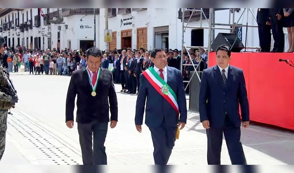 Amazonas: Inauguran carretera defectuosa, pese a observaciones hechas por la Contraloría Amazonas: Inauguran carretera defectuosa, pese a observaciones hechas por la Contraloría