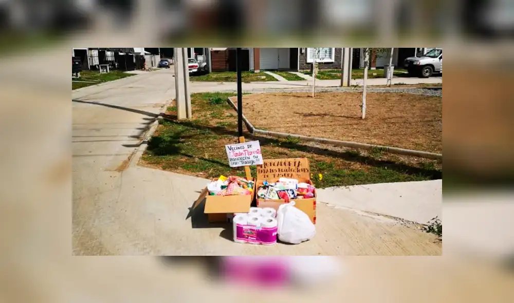 Vecinos de dejaron canastas con alimentos en las calles en agradecimiento a los recolectores de basura durante cuarentena. Foto: Libertad Digital Vecinos de dejaron canastas con alimentos en las calles en agradecimiento a los recolectores de basura durante cuarentena. Foto: Libertad Digital