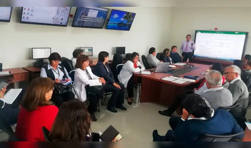 EsSalud Arequipa implementa central de monitoreo. EsSalud Arequipa implementa central de monitoreo.