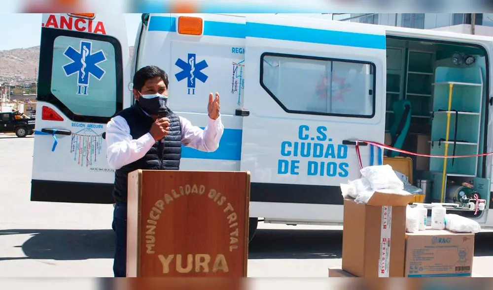 Néstor Chicaña ya cumplió algunos actos en su nuevo cargo como alcalde de Yura. Foto: Municipalidad de Yura. Néstor Chicaña ya cumplió algunos actos en su nuevo cargo como alcalde de Yura. Foto: Municipalidad de Yura.