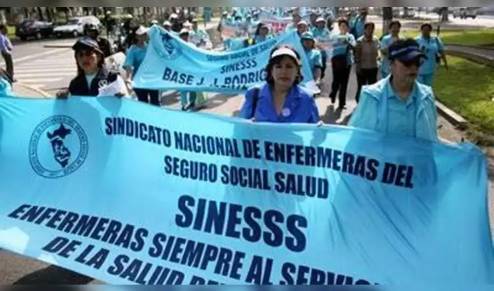 Enfermeras anuncian paro de 24 horas para la próxima semana 