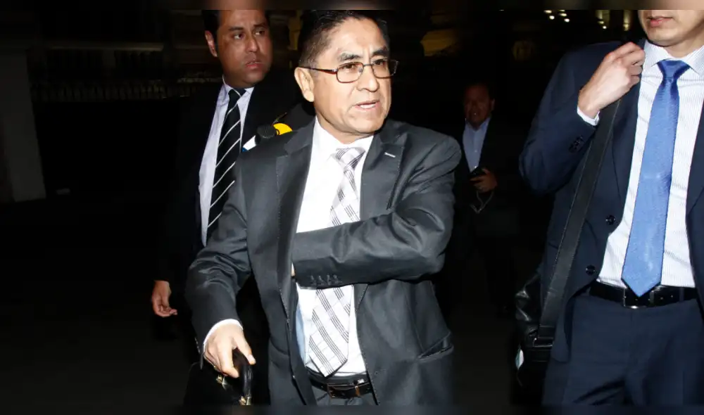 Ejecutivo formalizó pedido de extradición contra César Hinostroza