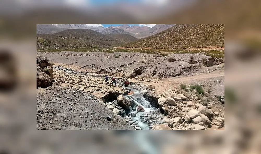 Vía y bocatomas se vieron afectadas por huaico. Vía y bocatomas se vieron afectadas por huaico.