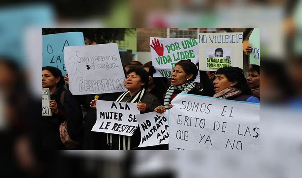 El Agustino: mujeres protestan por agresión de simpatizante de un candidato contra una trabajadora municipal [VIDEO]
