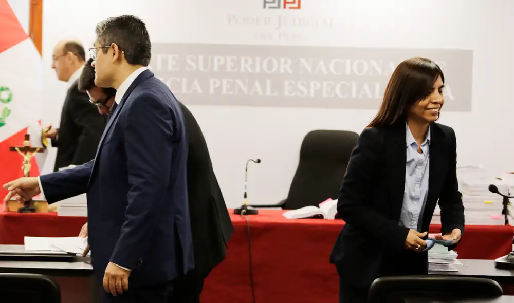 Fiscal José Domingo Pérez indicó que las declaraciones de Giulliana Loza provocan que seguidores fujimoristas los agredan verbal y físicamente. Foto: John Reyes / La República. Fiscal José Domingo Pérez indicó que las declaraciones de Giulliana Loza provocan que seguidores fujimoristas los agredan verbal y físicamente. Foto: John Reyes / La República.