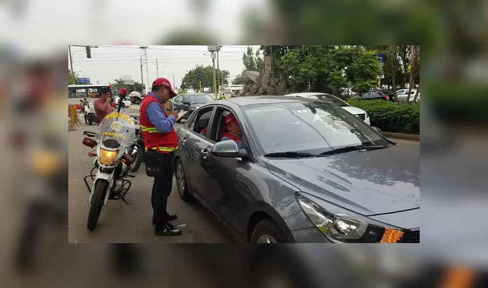 La fiscalización se realizó en el cruce de las avenidas La Molina con Javier Prado.