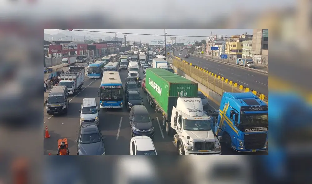 En la zona se registró gran congestión vehicular. En la zona se registró gran congestión vehicular.