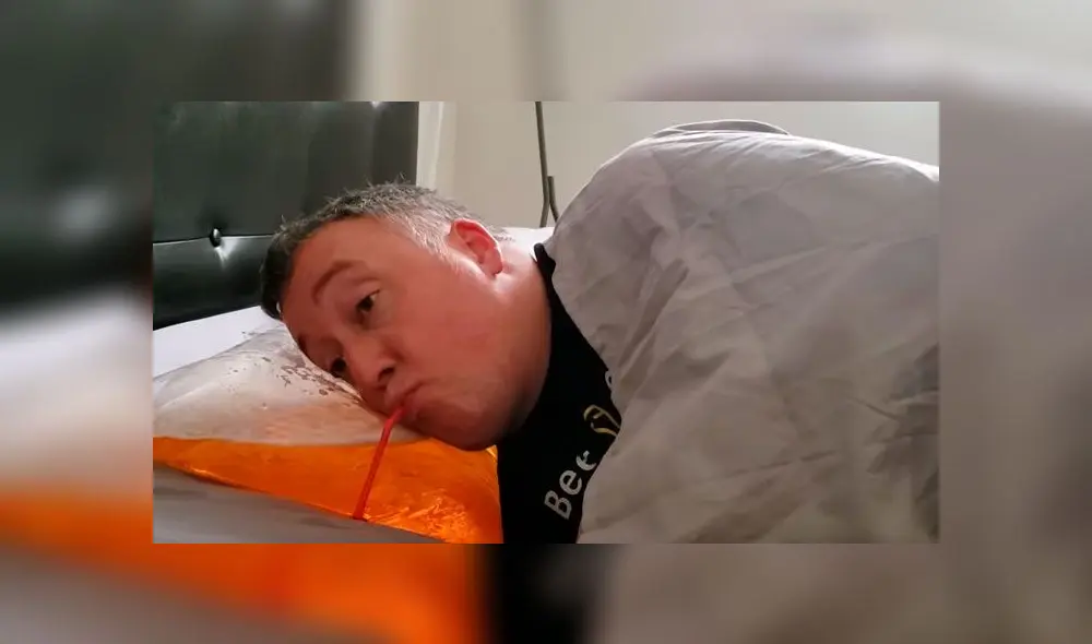 Hombre crea almohada de cerveza para “despertar con mejor ánimo” [VIDEO]