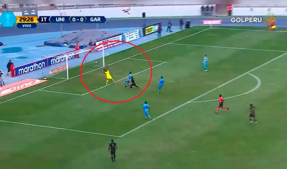 Universitario: Daniel Chávez y la increíble oportunidad que perdió para anotar [VIDEO]