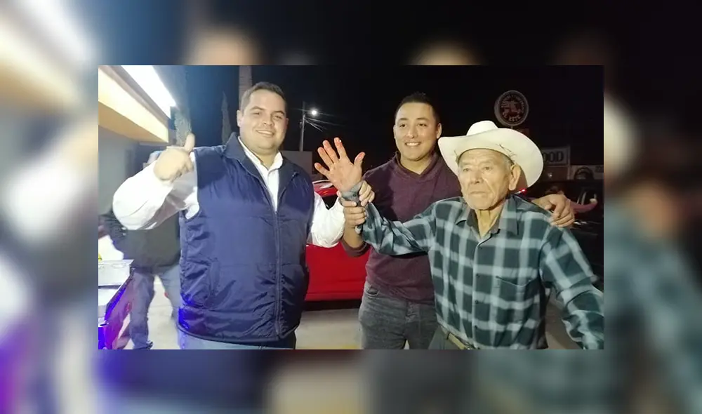 En Facebook, un anciano obtuvo la ayuda de un joven al difundir su caso y logró vender toda su mercancía.