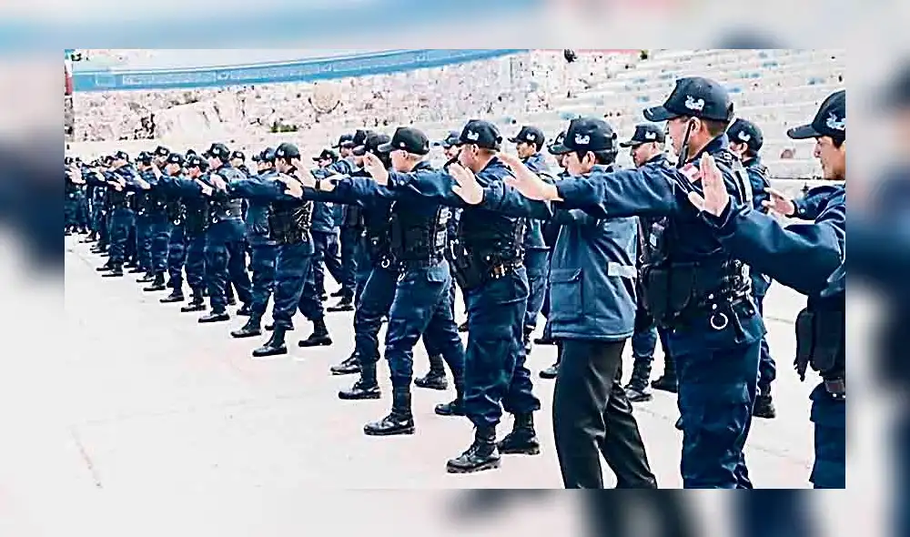 menos agentes. Solo 30 agentes ediles en calles por turno. menos agentes. Solo 30 agentes ediles en calles por turno.