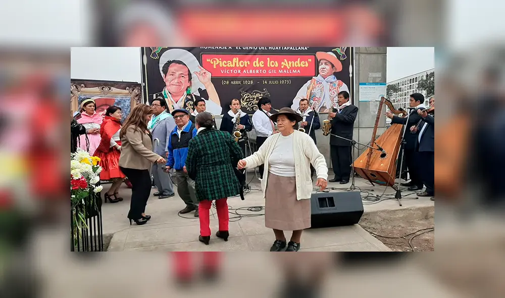 Picaflor de los Andes: Homenaje 44 años de su partída Física. (Fotos: Arlette Tello) Picaflor de los Andes: Homenaje 44 años de su partída Física. (Fotos: Arlette Tello)