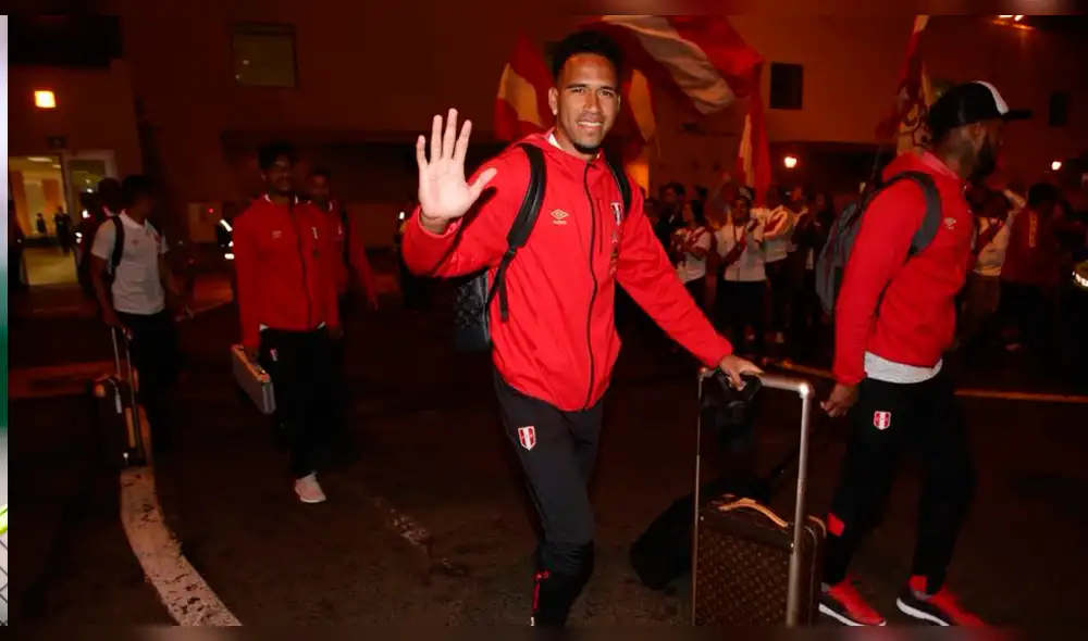 Miles despidieron a la selección peruana en su viaje al Mundial Rusia 2018 Miles despidieron a la selección peruana en su viaje al Mundial Rusia 2018