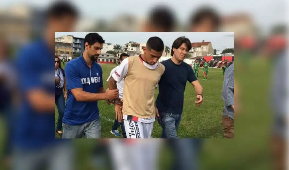 Insólito: detienen a futbolista brasileño en pleno partido