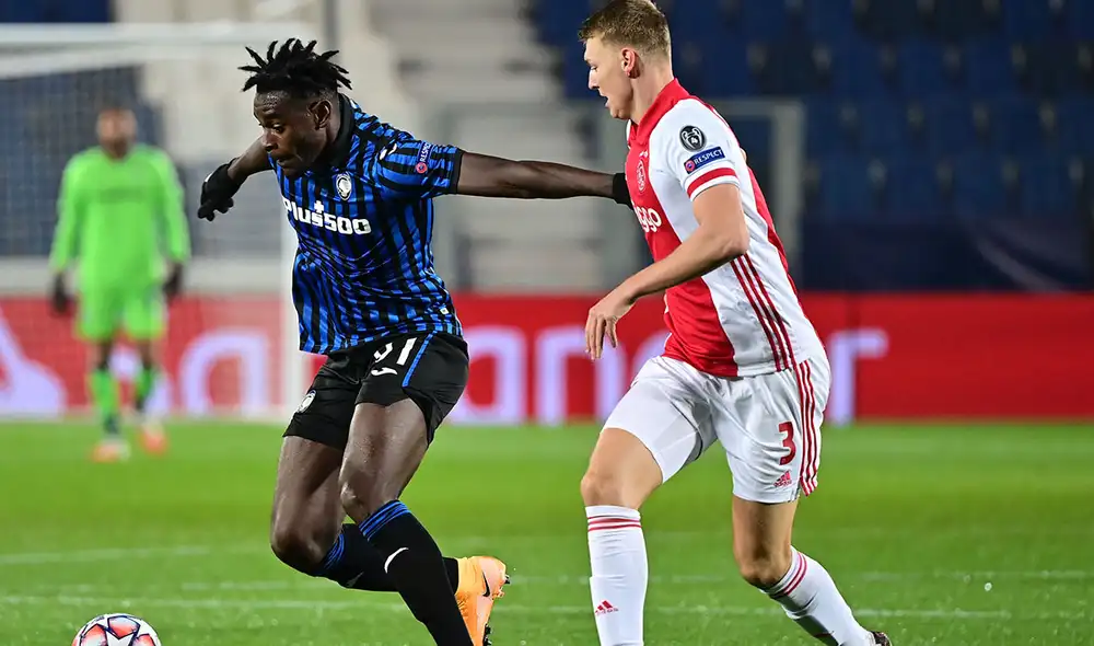 Duván Zapata marcó dos goles en seis minutos para el Atalanta. Foro: AFP Duván Zapata marcó dos goles en seis minutos para el Atalanta. Foro: AFP