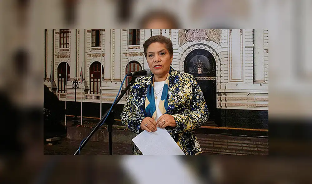 Luz Salgado renunció a la secretaría general de Fuerza Popular