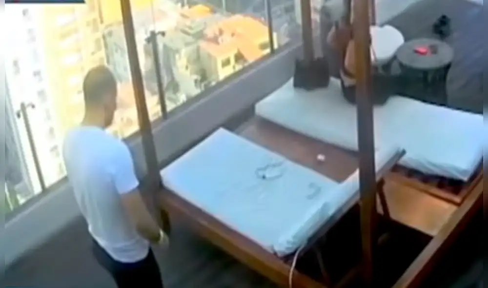 Bazán perdió su vuelo con destino a Ecuador por llegar tarde a la sala de embarque. (Foto: Captura de video) Bazán perdió su vuelo con destino a Ecuador por llegar tarde a la sala de embarque. (Foto: Captura de video)