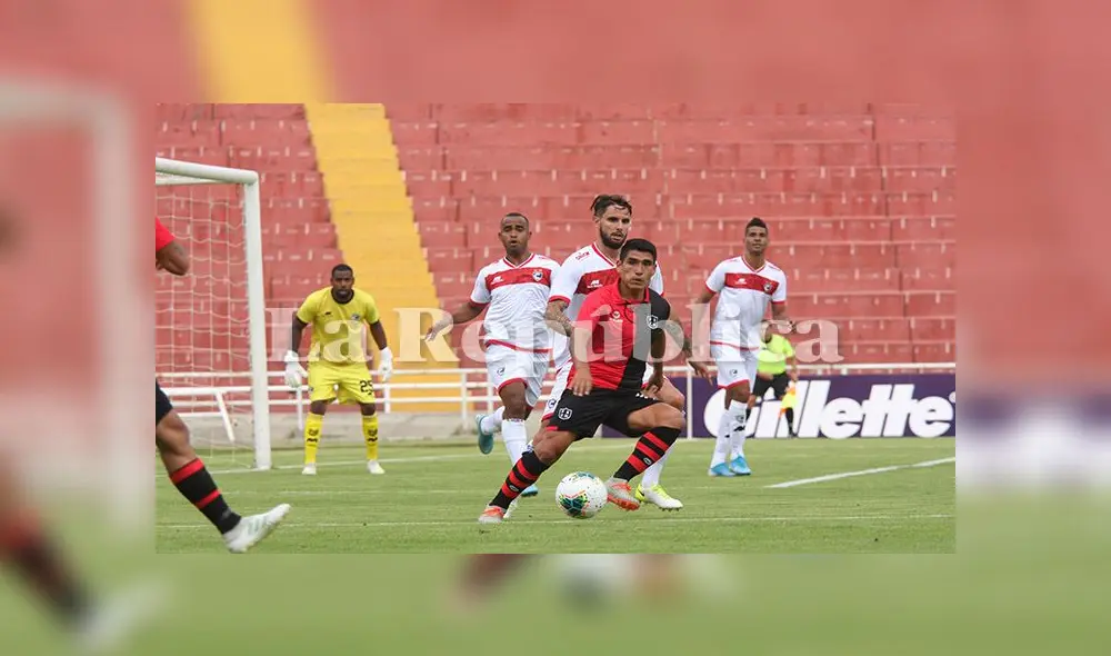 Melgar y Cienciano no pasaron del empate en una nueva edición del Clásico del Sur Melgar y Cienciano no pasaron del empate en una nueva edición del Clásico del Sur