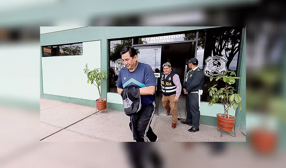 Caen 16 policías por actuar bajo las órdenes de narcos